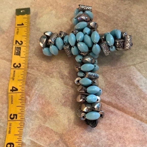 Beautiful Wall Cross - Picture 2 of 4